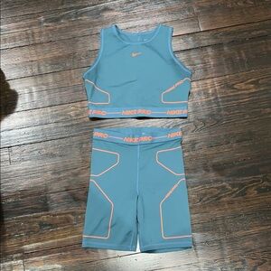 Nike Pro Blue and Orange Athletic Set
